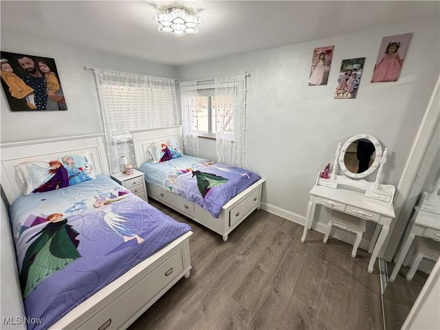 14750 Seneca Trail, Middleburg Heights, OH 44130