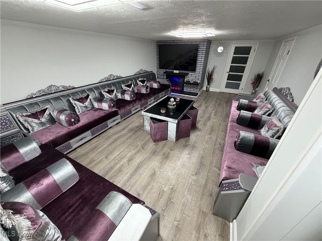 14750 Seneca Trail, Middleburg Heights, OH 44130