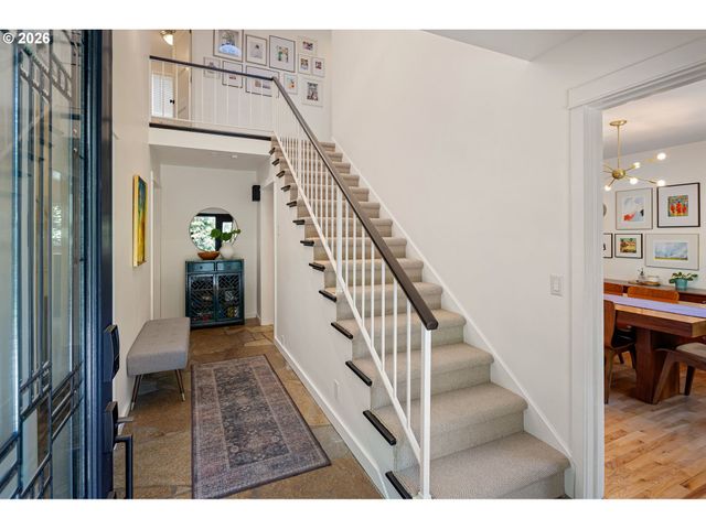 950 E 23RD Ave, Eugene, OR 97405