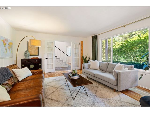 950 E 23RD Ave, Eugene, OR 97405
