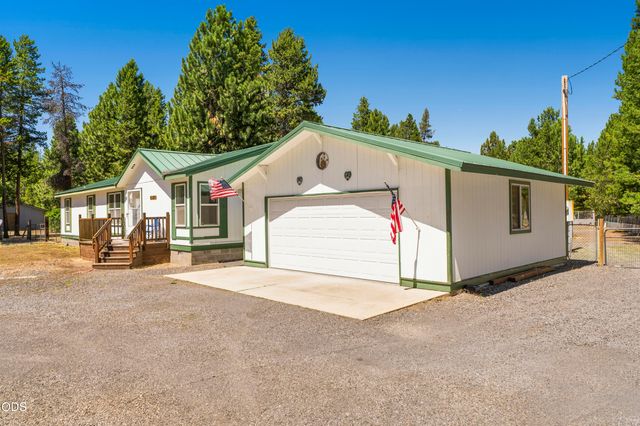16240 Lava Drive, La Pine, OR 97739