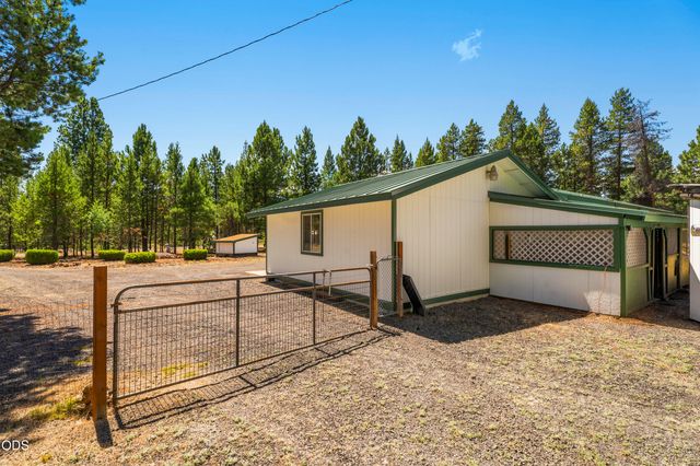16240 Lava Drive, La Pine, OR 97739