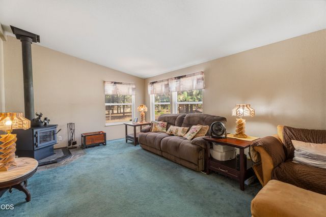 16240 Lava Drive, La Pine, OR 97739