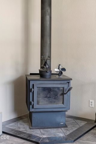 16240 Lava Drive, La Pine, OR 97739