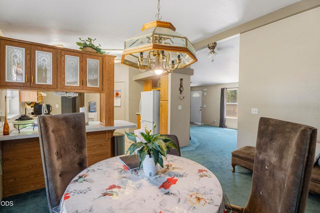 16240 Lava Drive, La Pine, OR 97739