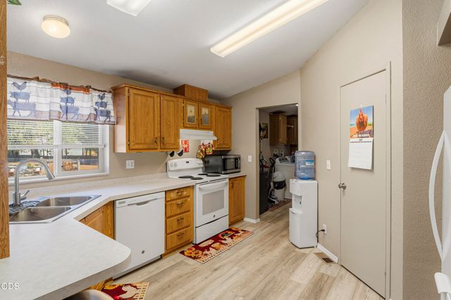 16240 Lava Drive, La Pine, OR 97739