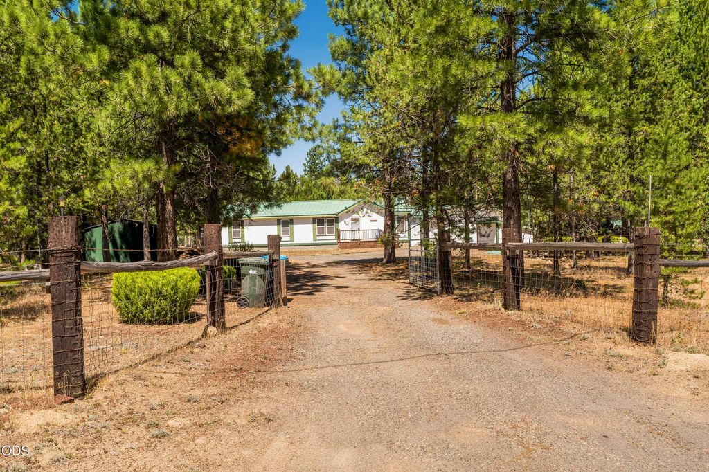16240 Lava Drive, La Pine, OR 97739