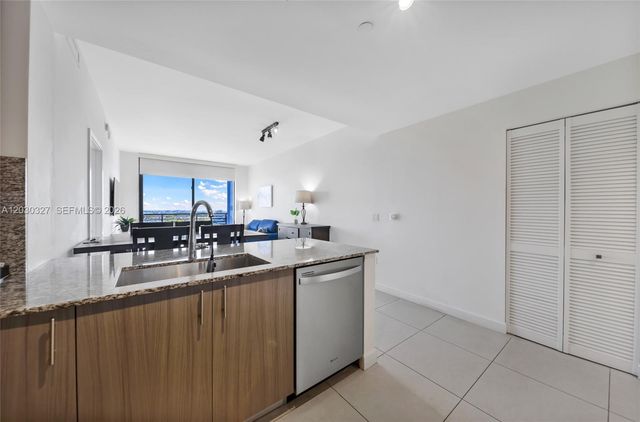5350 NW 84th Avenue 903, Doral, FL 33166