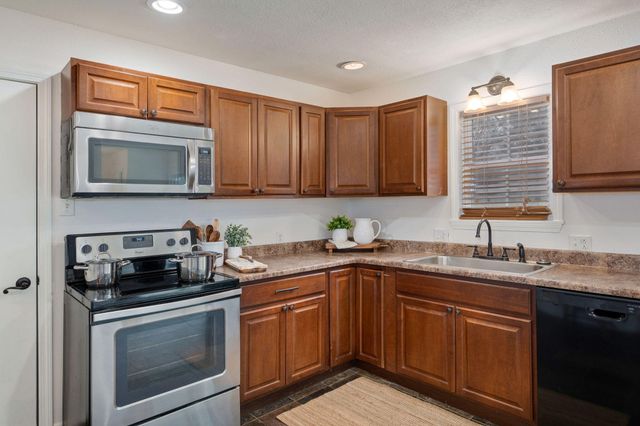 100 Dorcas Drive, Willard, MO 65781