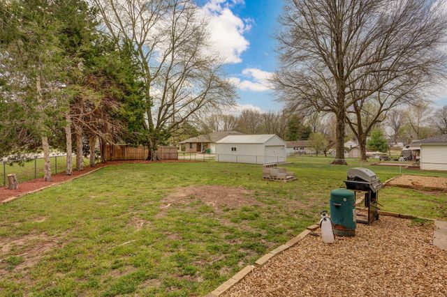 100 Dorcas Drive, Willard, MO 65781