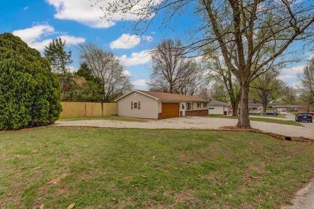100 Dorcas Drive, Willard, MO 65781