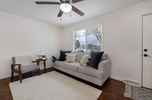 100 Dorcas Drive, Willard, MO 65781