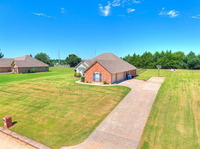 1113 Cedar Crossing, Choctaw, OK 73020