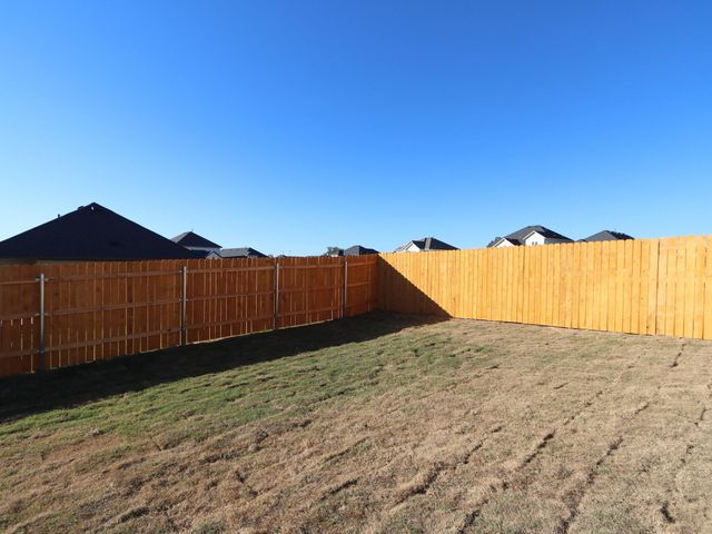 207 Bishop Wood RD, Dripping Springs, TX 78620