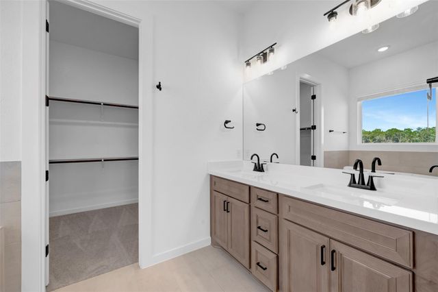 207 Bishop Wood RD, Dripping Springs, TX 78620