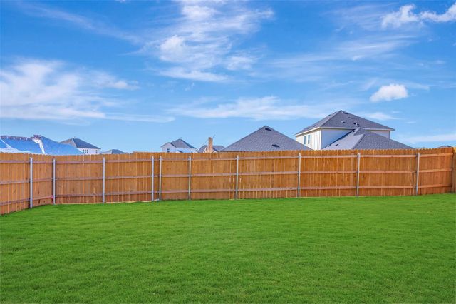 207 Bishop Wood RD, Dripping Springs, TX 78620