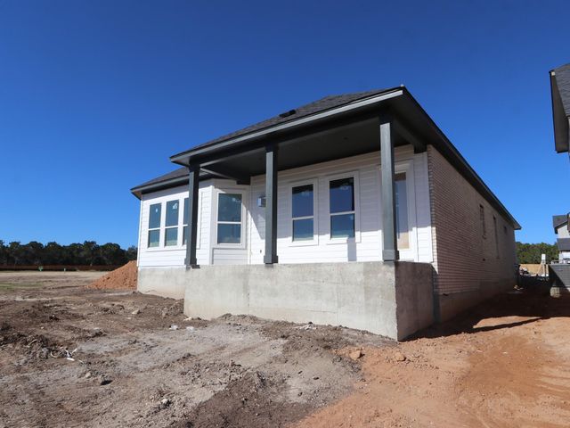 207 Bishop Wood RD, Dripping Springs, TX 78620