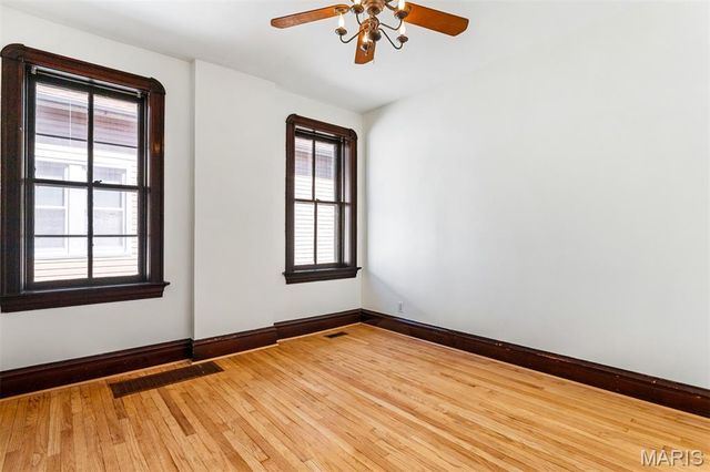 6567 Fyler Avenue, St Louis, MO 63139