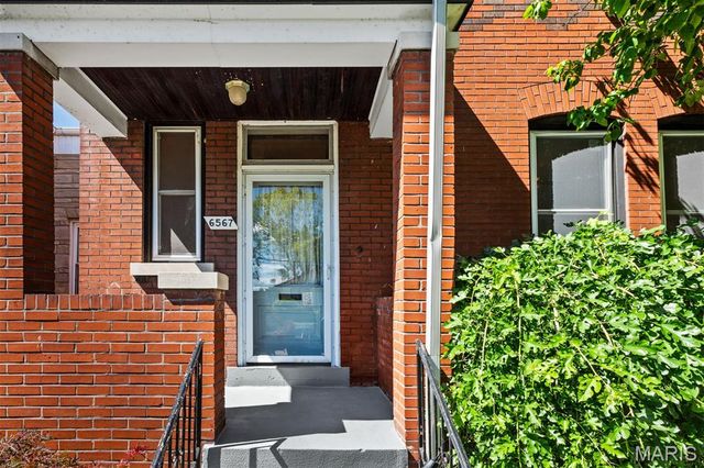 6567 Fyler Avenue, St Louis, MO 63139