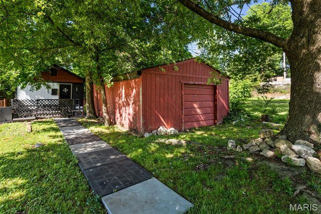 6567 Fyler Avenue, St Louis, MO 63139