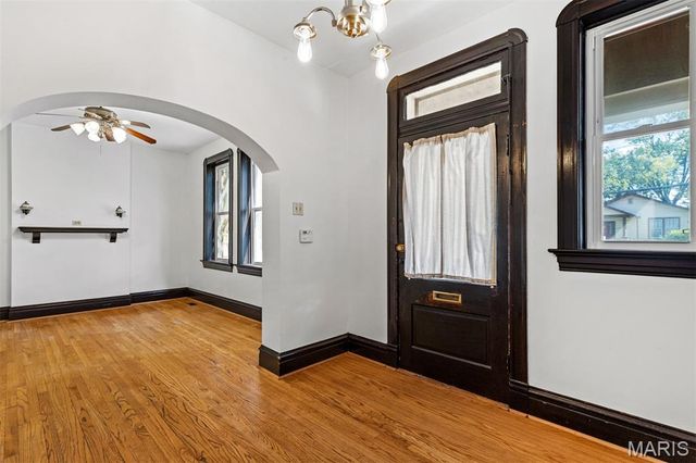 6567 Fyler Avenue, St Louis, MO 63139