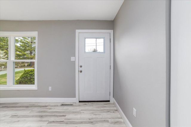 1100 Merriman Way RD, Moneta, VA 24121