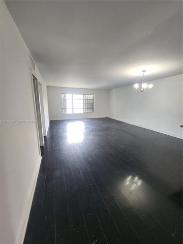 3811 NW 84th Avenue 2B, Sunrise, FL 33351