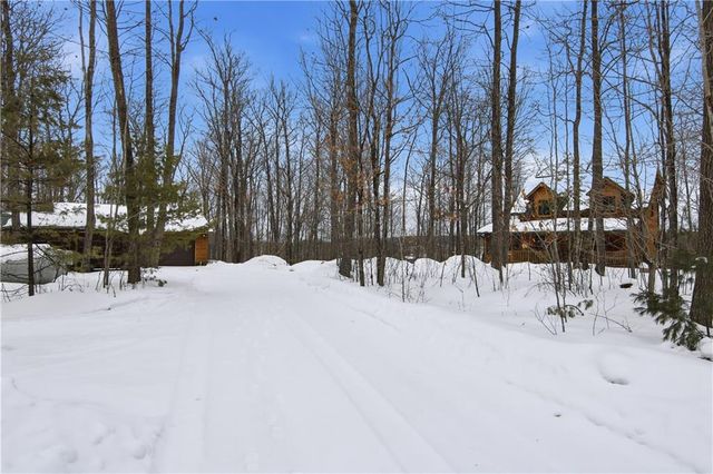 10471 Scarlet Tanager Lane, Hayward, WI 54843