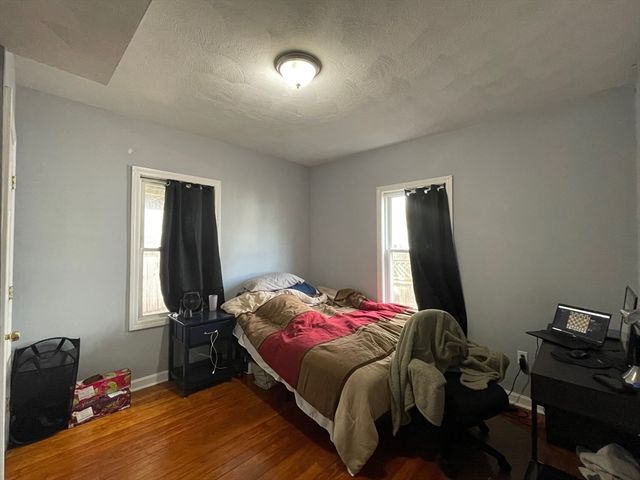 48 Derby St 1, Somerville, MA 02144