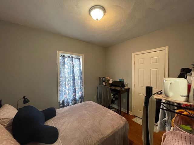 48 Derby St 1, Somerville, MA 02144