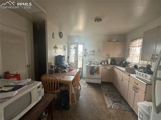 1304 Rockwood Avenue, Colorado Springs, CO 80905