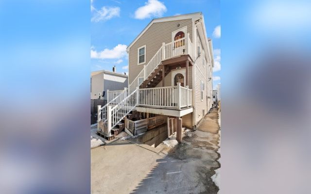 74 Chestnut St, Chelsea, MA 02150
