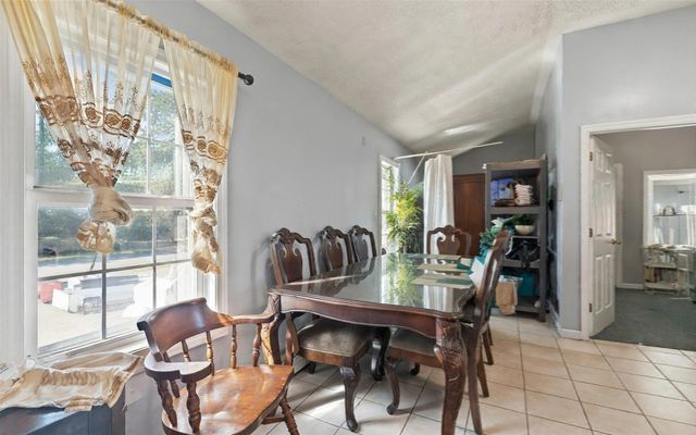 74 Chestnut St, Chelsea, MA 02150