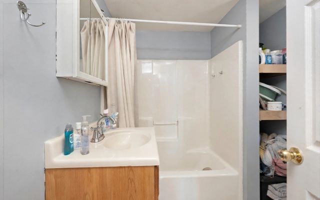 74 Chestnut St, Chelsea, MA 02150