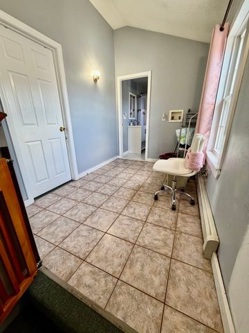 74 Chestnut St, Chelsea, MA 02150