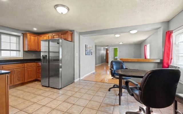 74 Chestnut St, Chelsea, MA 02150