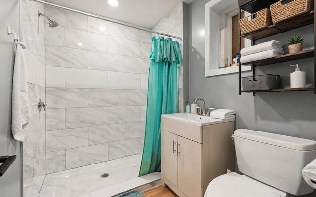74 Chestnut St, Chelsea, MA 02150