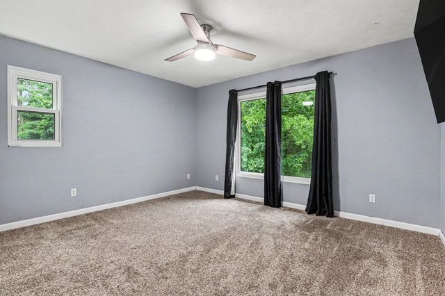 1725 Kreft Street Ne, Grand Rapids Twp, MI 49525