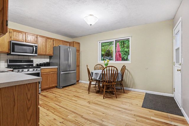 1725 Kreft Street Ne, Grand Rapids Twp, MI 49525