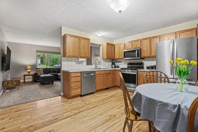 1725 Kreft Street Ne, Grand Rapids Twp, MI 49525