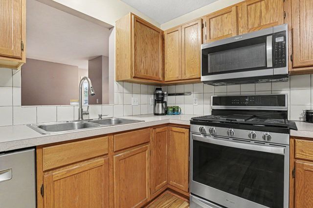 1725 Kreft Street Ne, Grand Rapids Twp, MI 49525