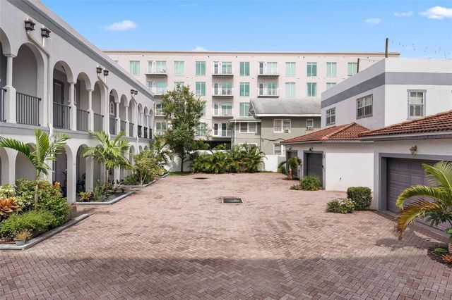 628 3RD AVENUE S, St Petersburg, FL 33701