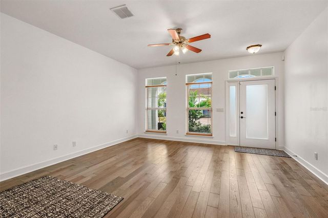 628 3RD AVENUE S, St Petersburg, FL 33701