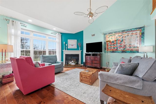 1004 Park Place Ln 1004, Cecil, PA 15317