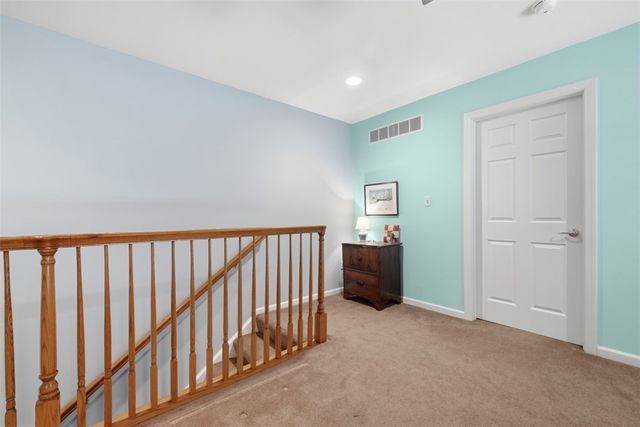 1004 Park Place Ln 1004, Cecil, PA 15317