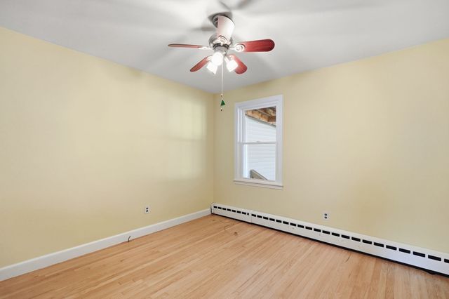 40 W Belmont St, Ludlow, MA 01056