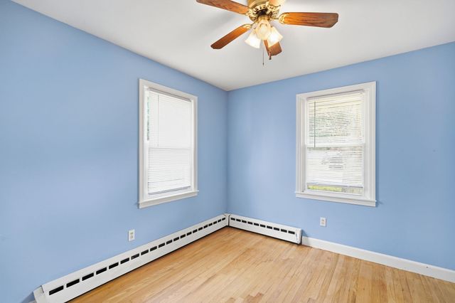 40 W Belmont St, Ludlow, MA 01056