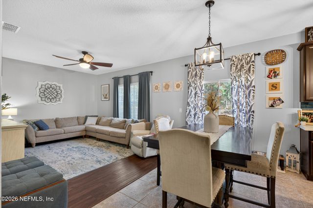 813 SUNNY STROLL Drive, Middleburg, FL 32068