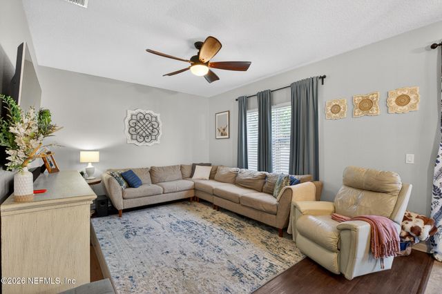 813 SUNNY STROLL Drive, Middleburg, FL 32068