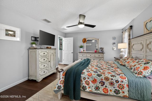 813 SUNNY STROLL Drive, Middleburg, FL 32068